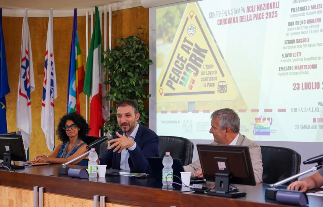 “Peace at work”, la pace parte dal lavoro non dalle armi: a settembre parte la Carovana delle Acli contro l’economia di guerra e le diseguaglianze